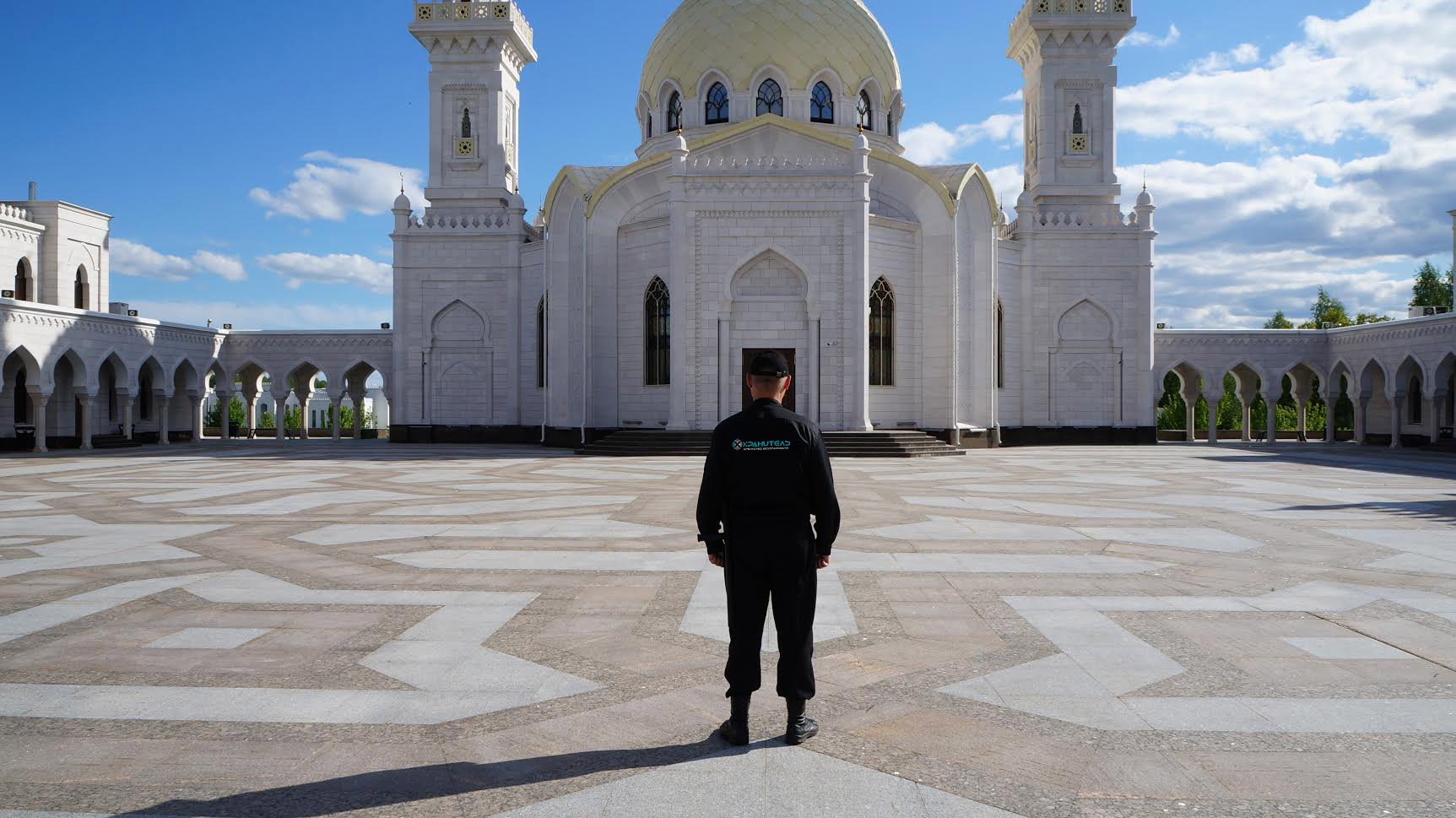 White Mosque 1